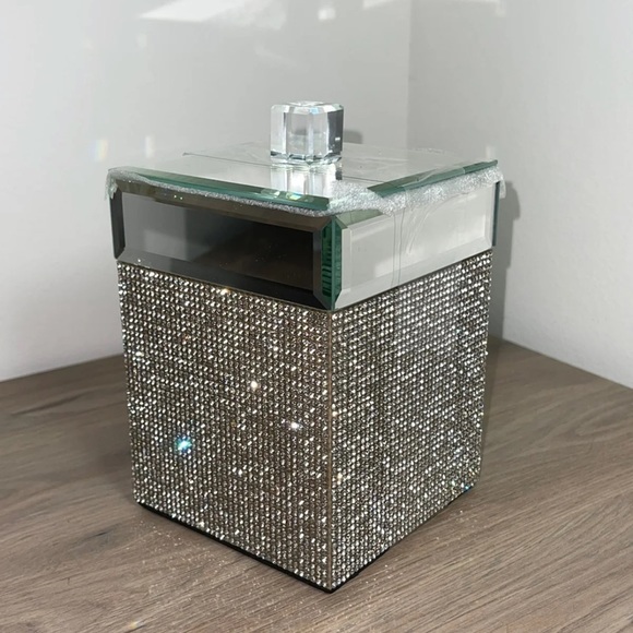 Bella Luxx Other - Bella Lux Glam Mirrored Rhinestone Accessory